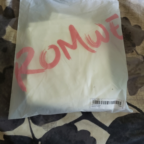 ⭐Ladies crop top⭐ - Picture 4 of 4